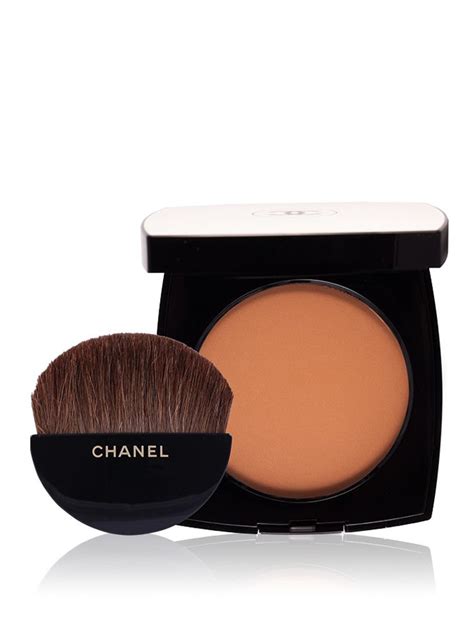 chanel pudra les beiges|Chanel Les Beiges glow powder.